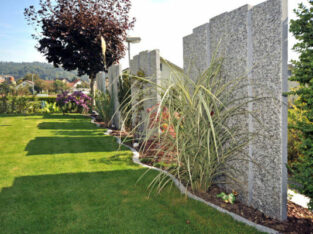 Granit Stelen für Sichtschutzwand im Garten /st