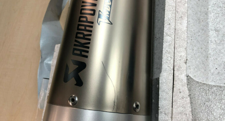 Yamaha Akrapovic Slip On V-Max